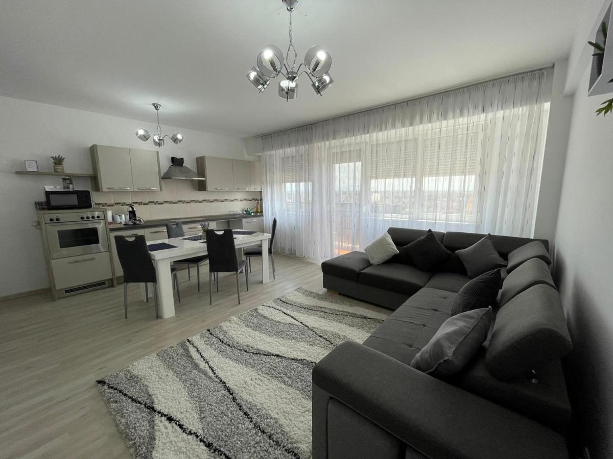 Class Deluxe Apartments 拉迪亚 外观 照片