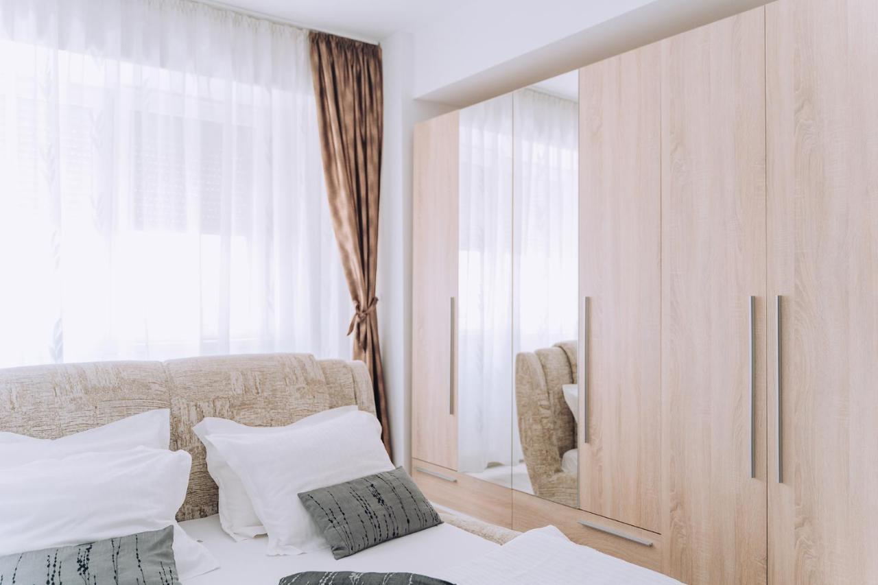 Class Deluxe Apartments 拉迪亚 外观 照片