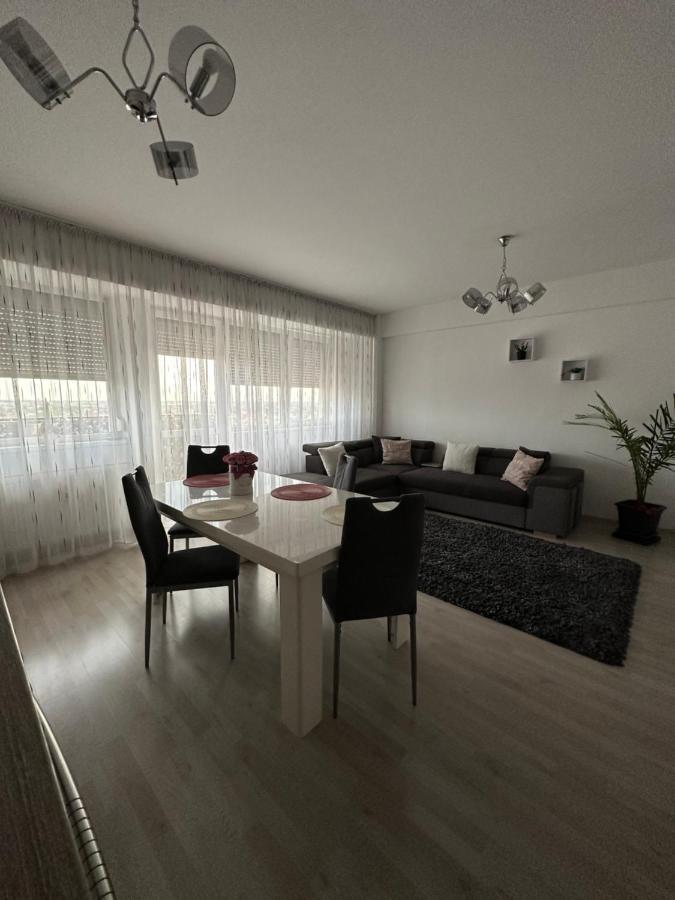 Class Deluxe Apartments 拉迪亚 外观 照片